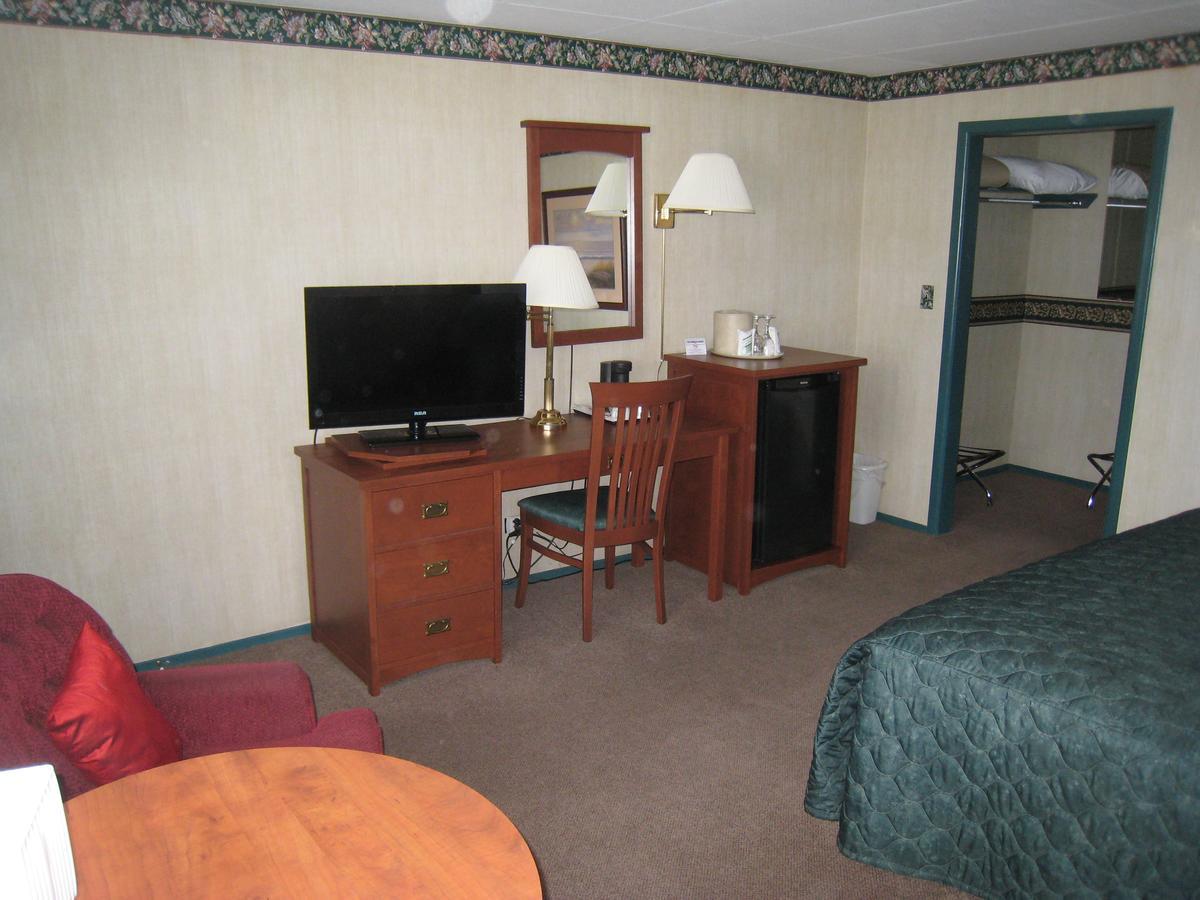 The Cove Motel Aulds Cove Exterior photo